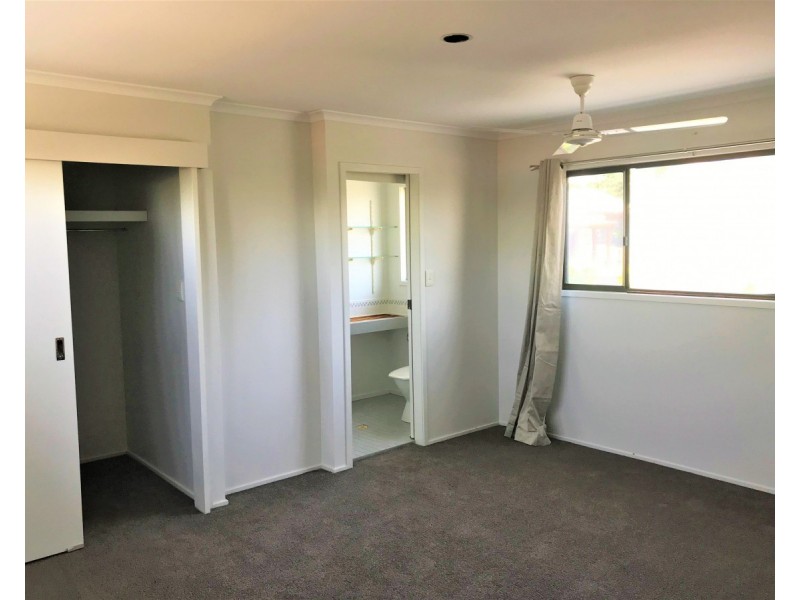 19 Barcoorah Street, Westlake QLD 4074