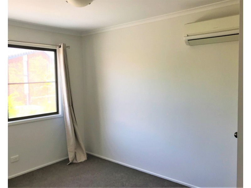 19 Barcoorah Street, Westlake QLD 4074