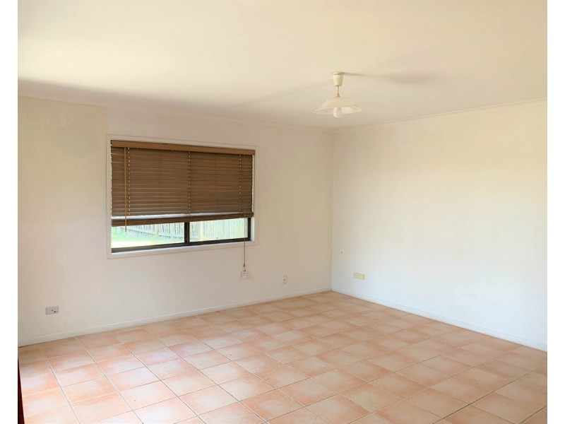 10 Loffs Road, Jamboree Heights QLD 4074