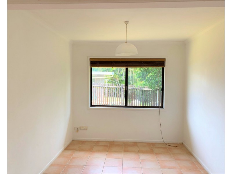 10 Loffs Road, Jamboree Heights QLD 4074