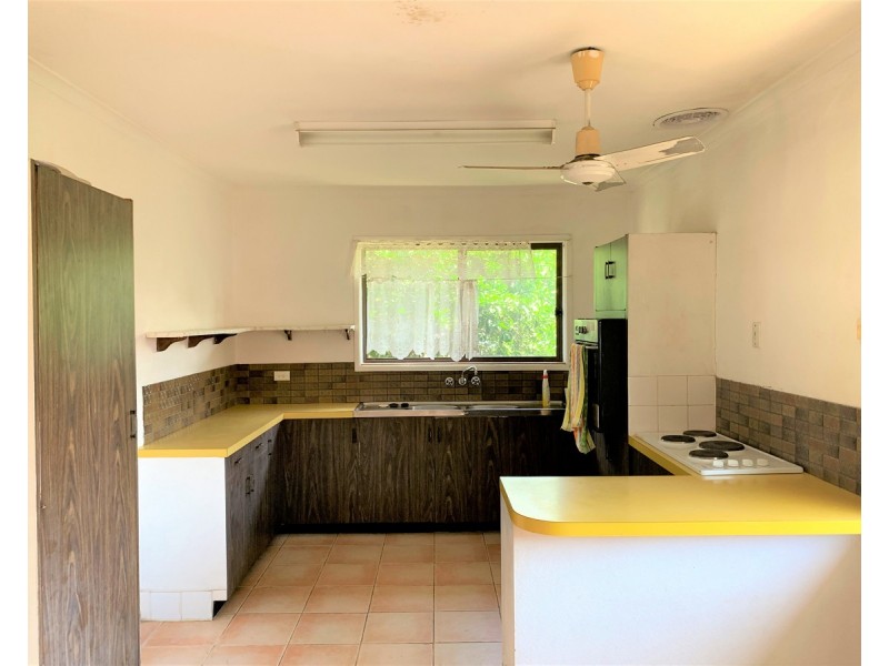 10 Loffs Road, Jamboree Heights QLD 4074