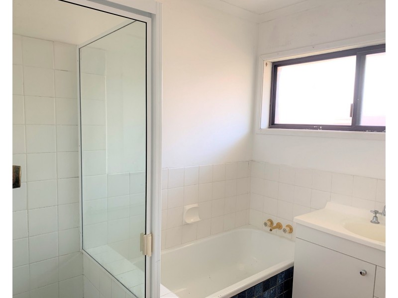 10 Loffs Road, Jamboree Heights QLD 4074