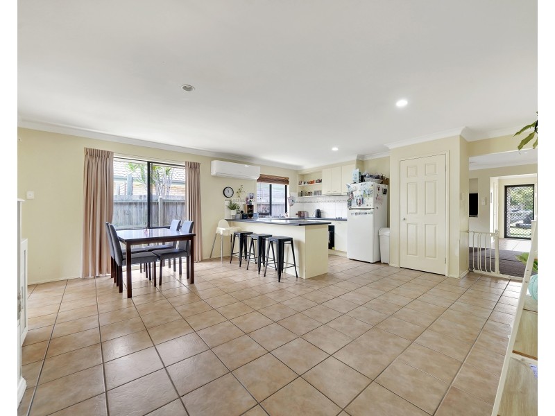 15 Harrison Crescent, Forest Lake QLD 4078