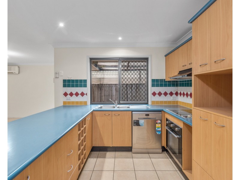 22 Central Street, Forest Lake QLD 4078