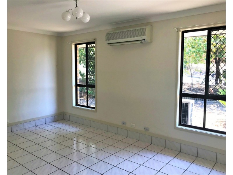 30 Riverhills Road, Middle Park QLD 4074