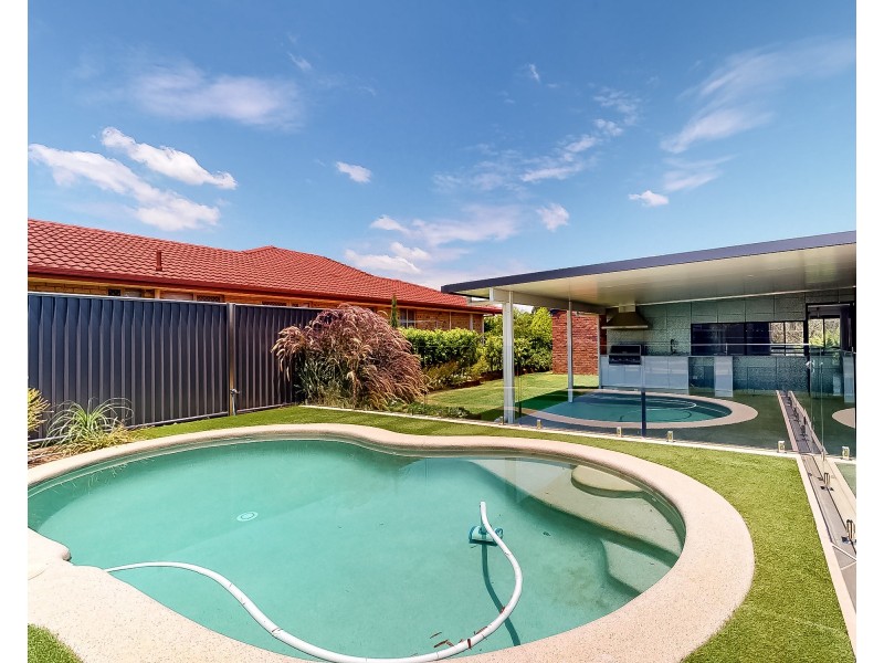 Jindalee QLD 4074