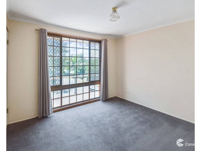 16 Ebrill Street, Jamboree Heights QLD 4074