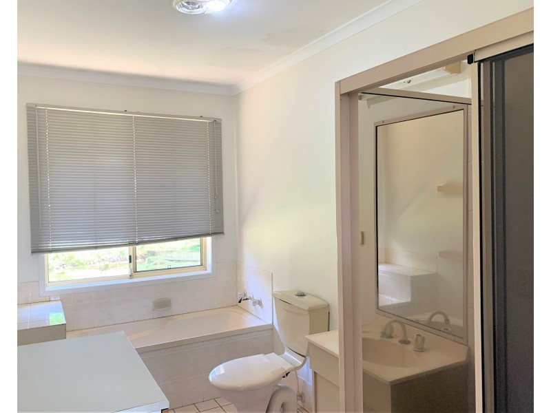 40 Cityview Road, Sinnamon Park QLD 4073