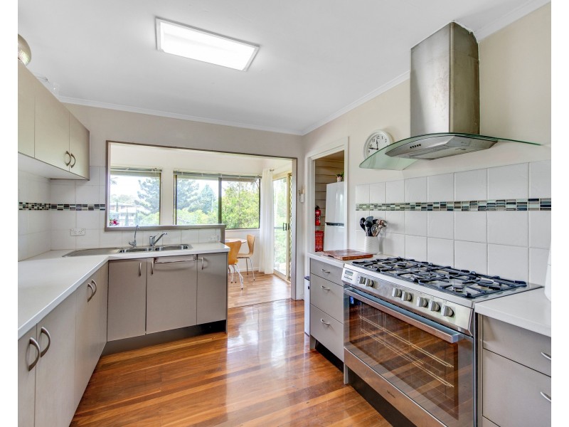11 Mankinna Street, Jindalee QLD 4074