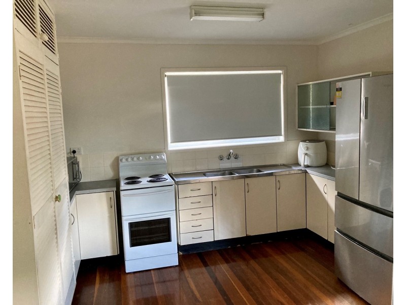 12 Emblem Street, Jamboree Heights QLD 4074