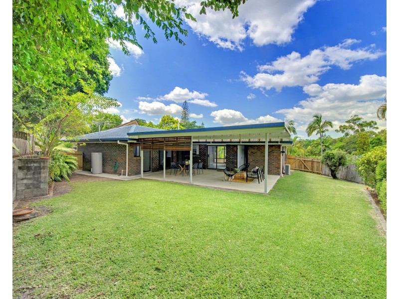 4 Aegean Close, Jamboree Heights QLD 4074