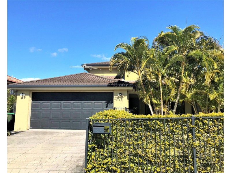 6 McNally Close, Seventeen Mile Rocks QLD 4073