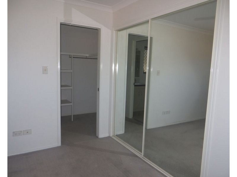 6 McNally Close, Seventeen Mile Rocks QLD 4073