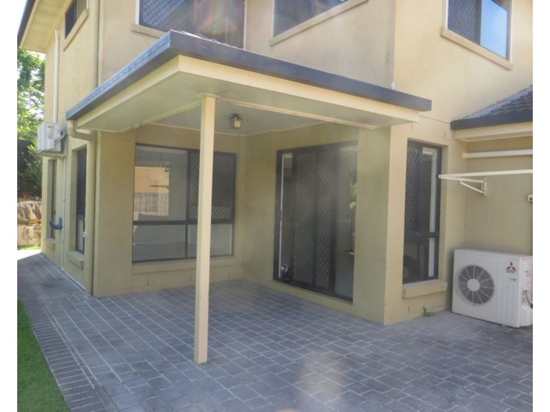 6 McNally Close, Seventeen Mile Rocks QLD 4073