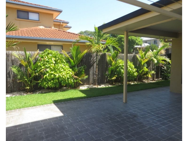 6 McNally Close, Seventeen Mile Rocks QLD 4073