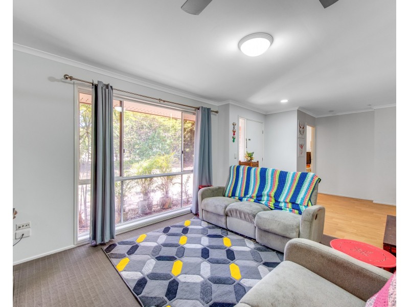 17 Delapine Place, Seventeen Mile Rocks QLD 4073