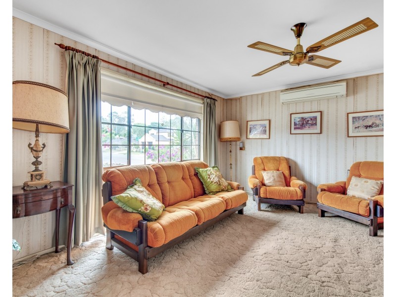 2 Lovell Court, Sinnamon Park QLD 4073