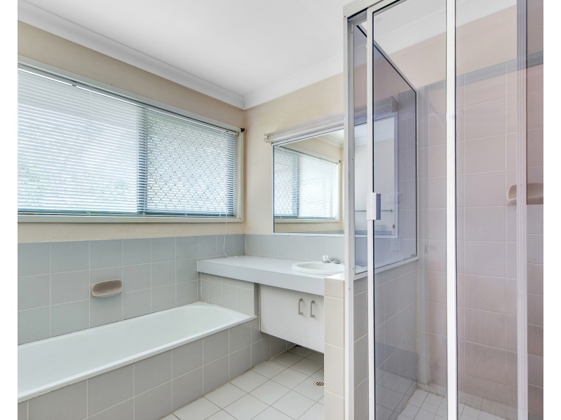 1 Copping Court, Sinnamon Park QLD 4073