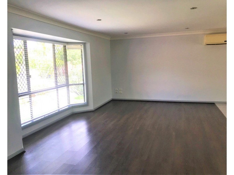 96 Glen Ross Road, Sinnamon Park QLD 4073