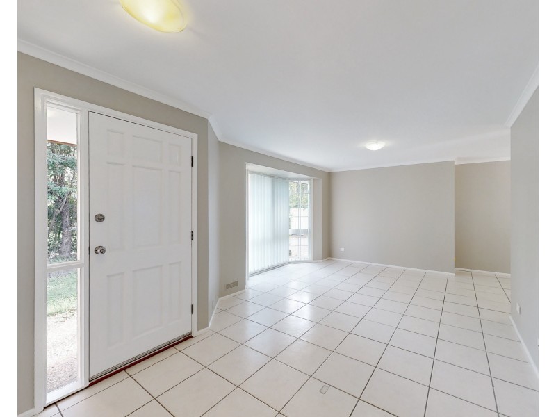 4 Loddon Street, Riverhills QLD 4074