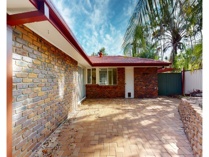 4 Loddon Street, Riverhills QLD 4074