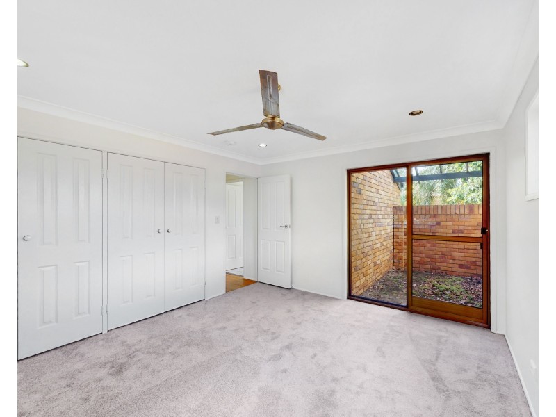 4 Balaton Street, Riverhills QLD 4074