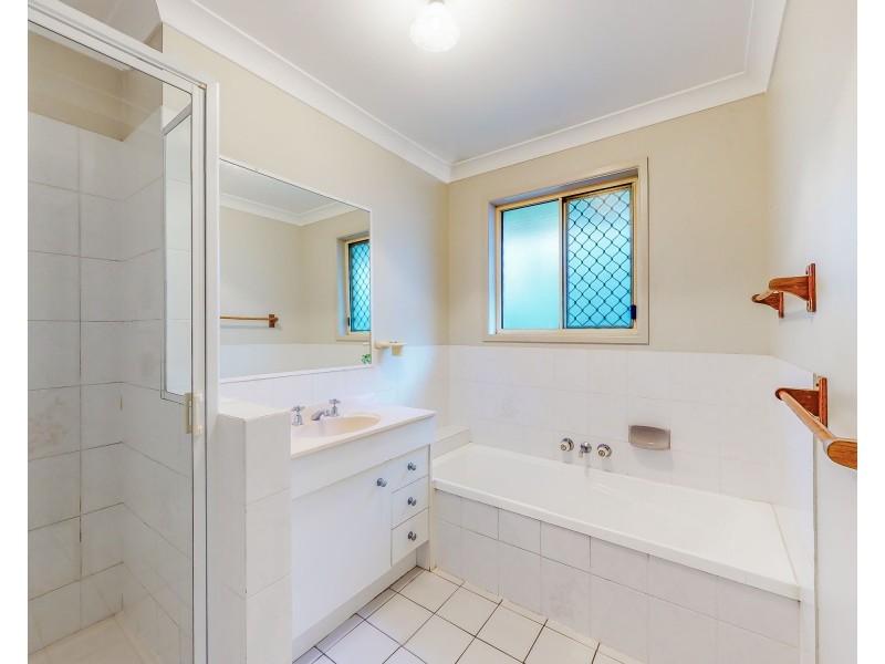 19 Baronga Street, Middle Park QLD 4074