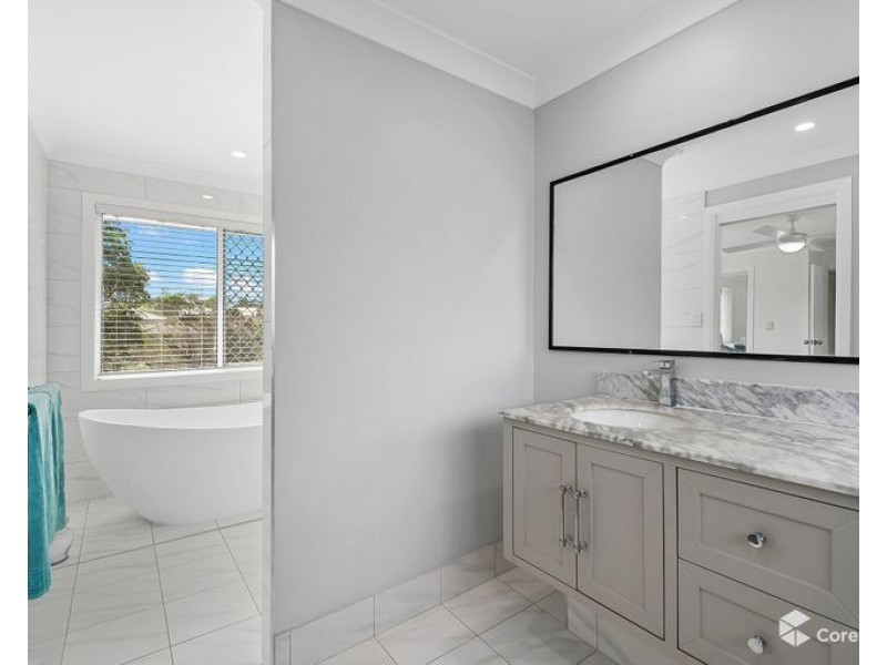 422 Sumners Road, Riverhills QLD 4074