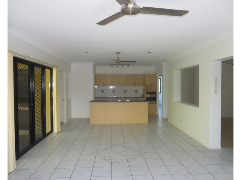 9 Brookeside Crescent, Seventeen Mile Rocks QLD 4073
