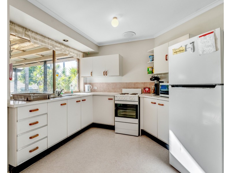 40 Radcliffe Street, Sinnamon Park QLD 4073