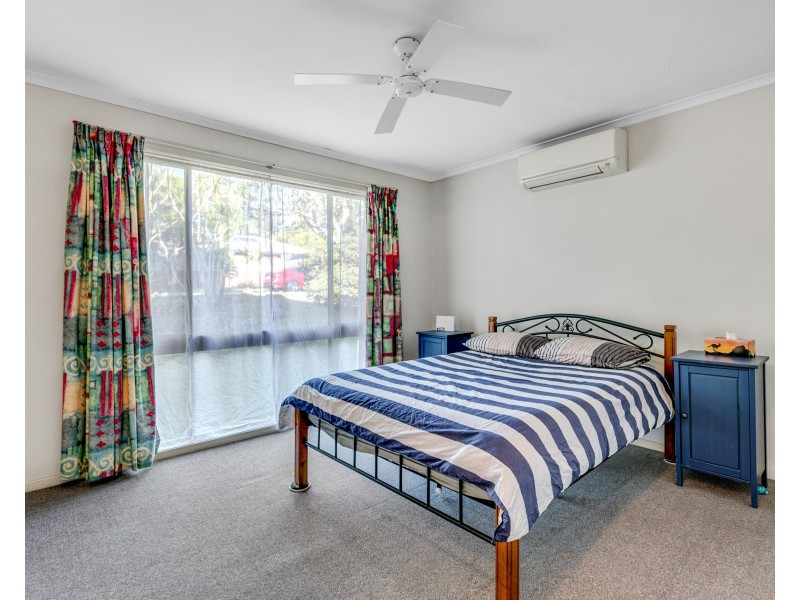 40 Radcliffe Street, Sinnamon Park QLD 4073