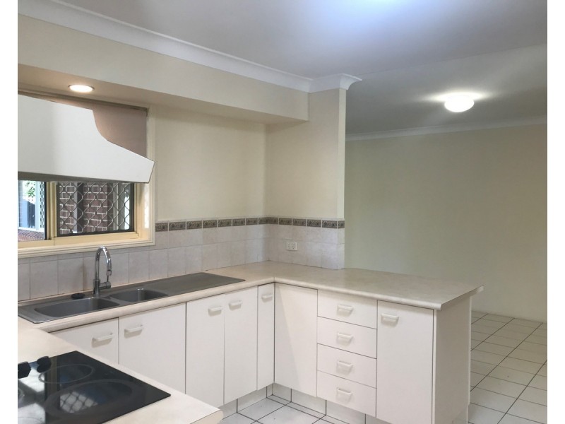 4 Althea Close, Sinnamon Park QLD 4073