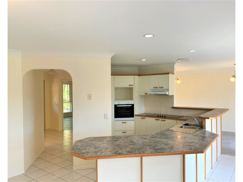 21 Carissa Street, Sinnamon Park QLD 4073