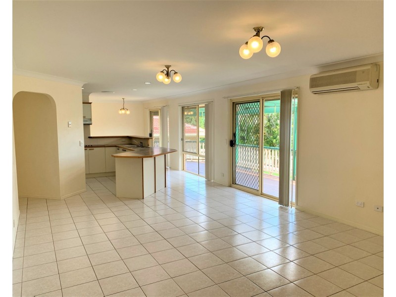 21 Carissa Street, Sinnamon Park QLD 4073