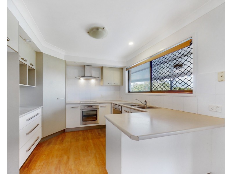 4 Balaton Street, Riverhills QLD 4074