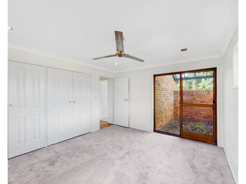 4 Balaton Street, Riverhills QLD 4074