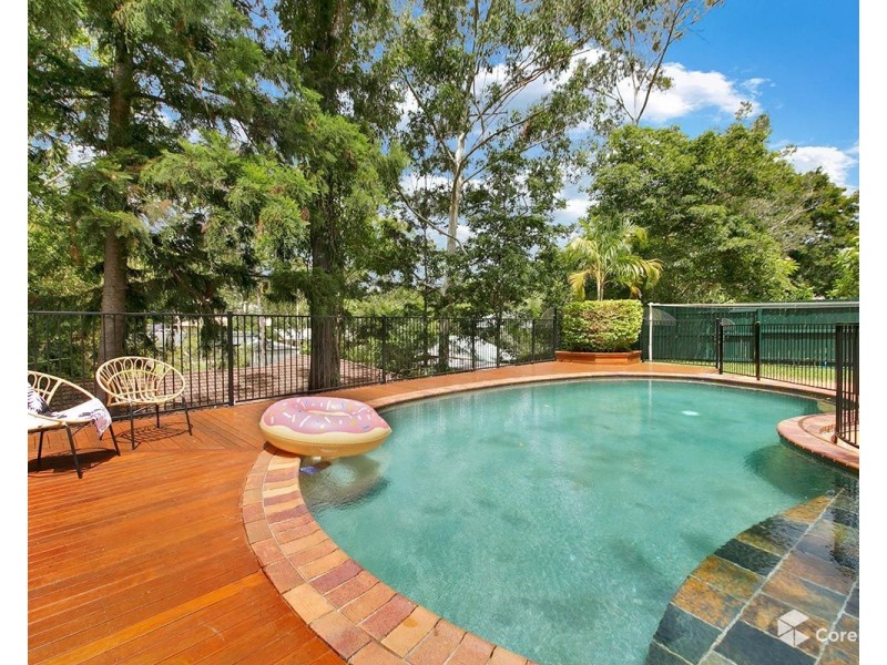 27 Norman Street, Fig Tree Pocket QLD 4069