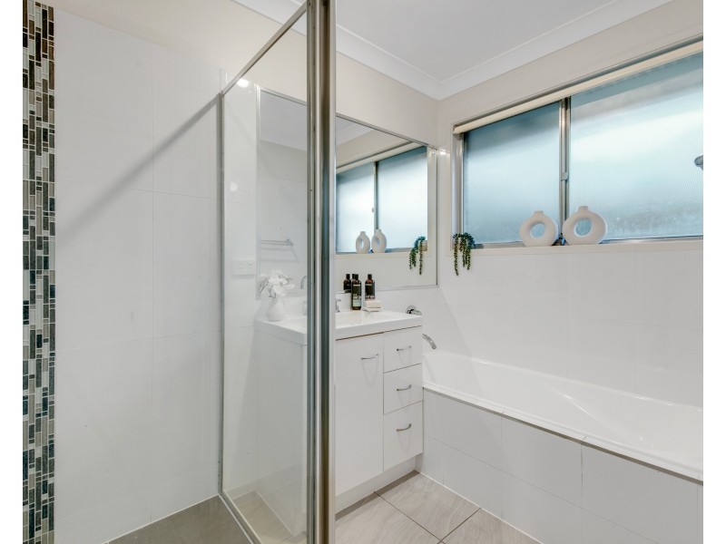 86 Yallambee Road, Jindalee QLD 4074