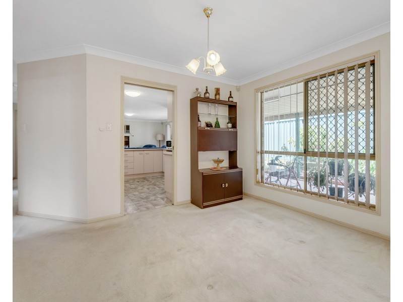 28 Banksia Circuit, Forest Lake QLD 4078