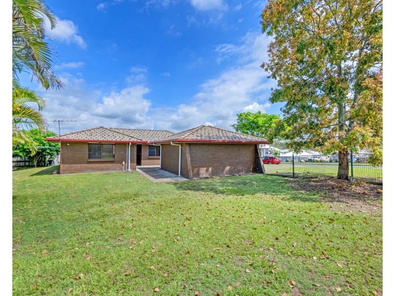 10 Loffs Road, Jamboree Heights QLD 4074