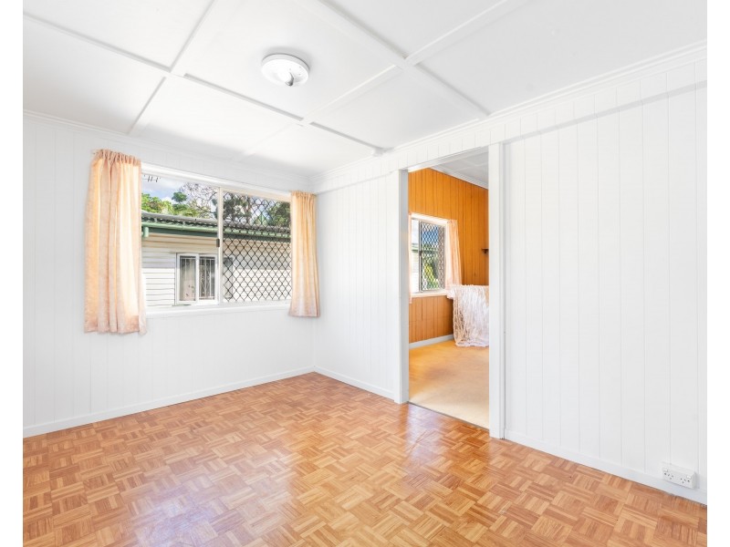 122 Stratheden Street, Darra QLD 4076