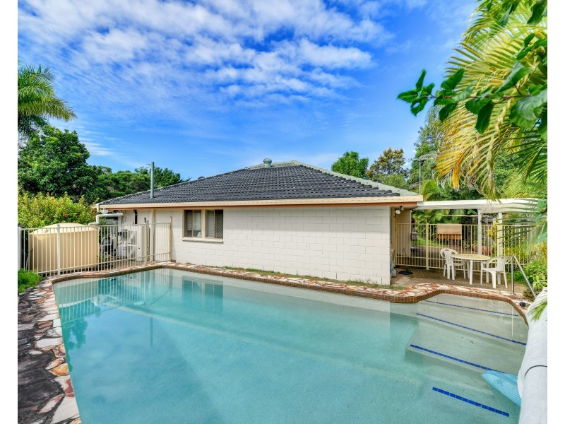 5 Madura Close, Westlake QLD 4074