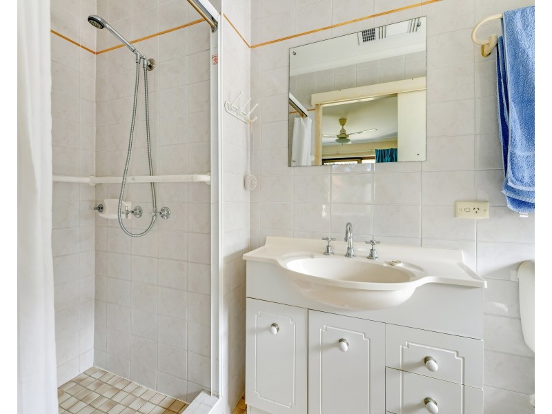 5 Madura Close, Westlake QLD 4074