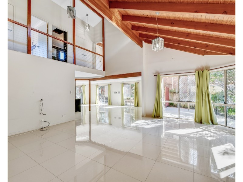 37 Capitol Drive, Jindalee QLD 4074