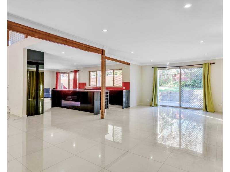 37 Capitol Drive, Jindalee QLD 4074