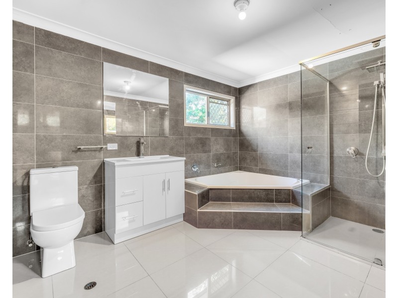 37 Capitol Drive, Jindalee QLD 4074