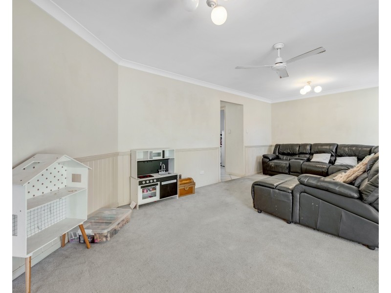 5 Lakeside Crescent, Forest Lake QLD 4078