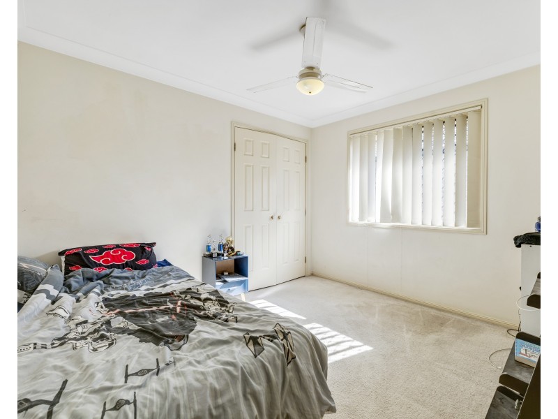 5 Lakeside Crescent, Forest Lake QLD 4078