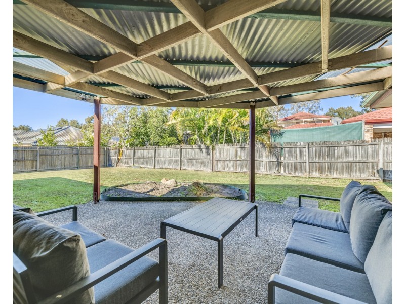 5 Lakeside Crescent, Forest Lake QLD 4078