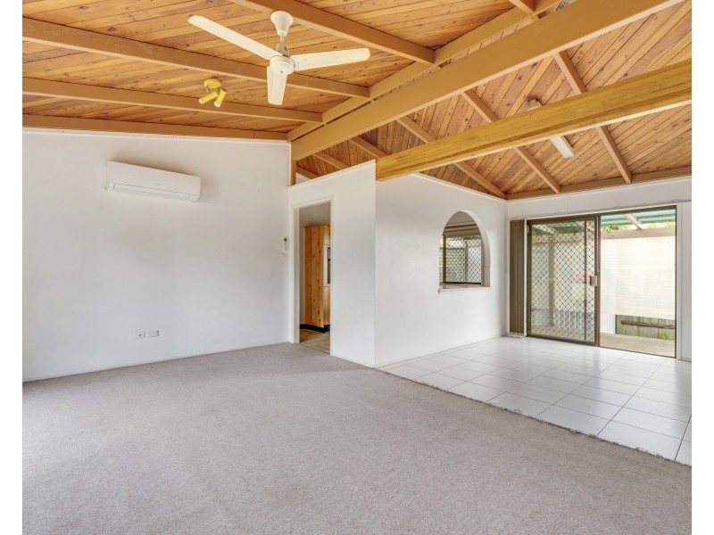 9 Athos Street, Riverhills QLD 4074